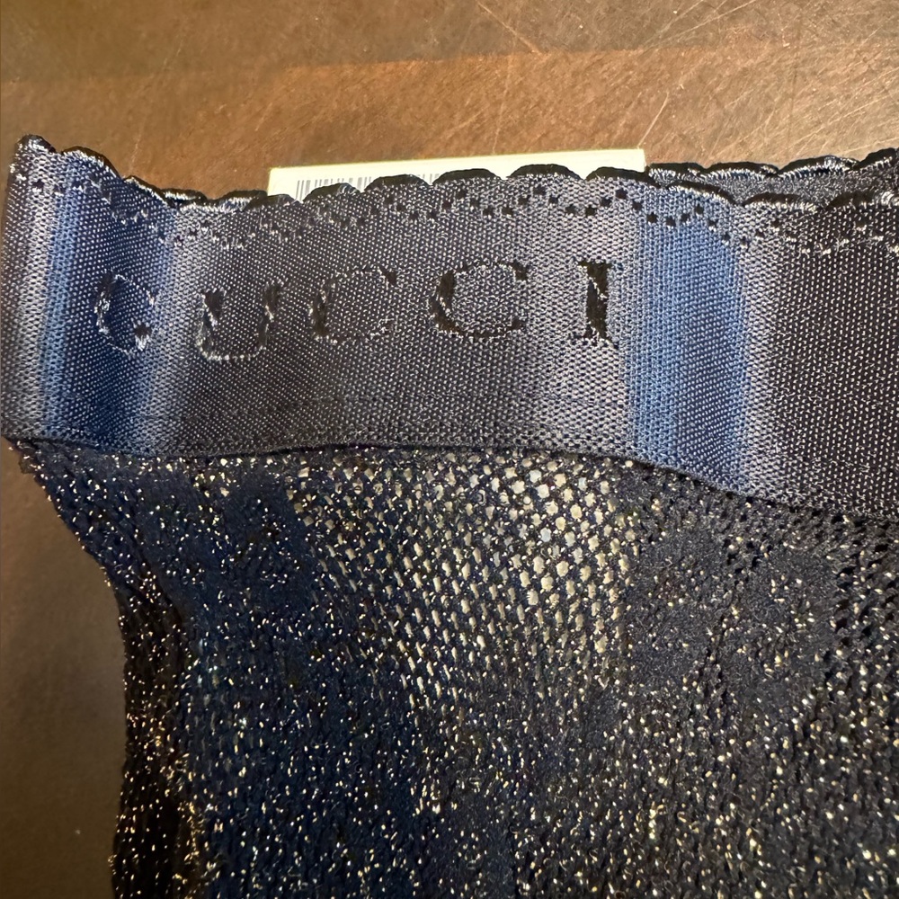 New Authentic Gucci GG Supreme Logo Tights Black Gold Size S - Picture 9 of 10